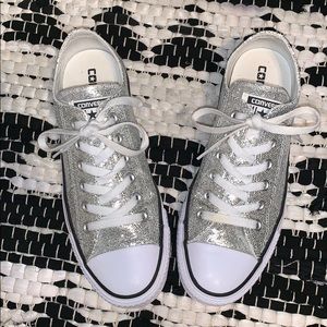 Silver glitter size 8 converse